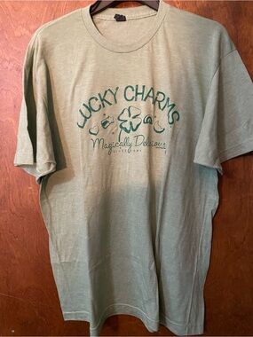 Xl lucky charms graphic tee